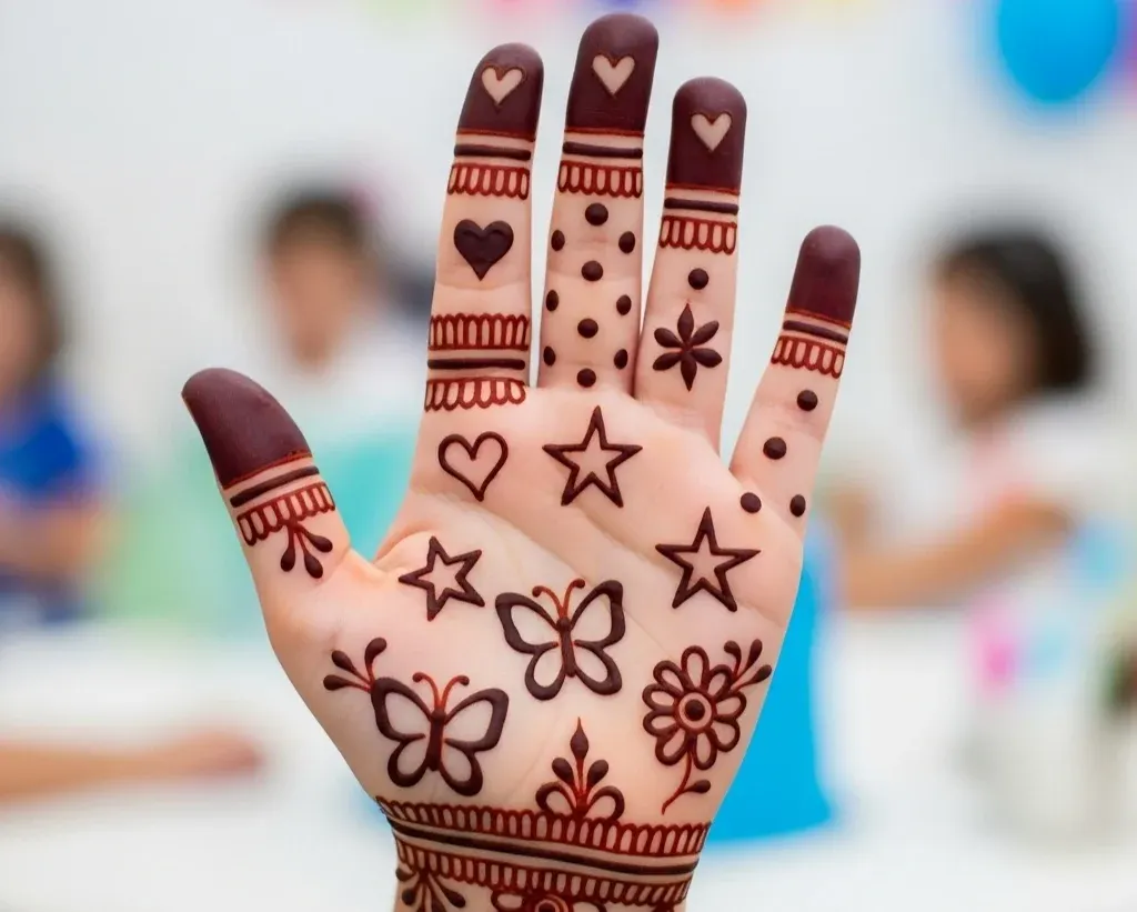 Cute Easy Mehndi Designs for Kids Front Hand Cute Easy Mehndi Designs for Kids Front Hand