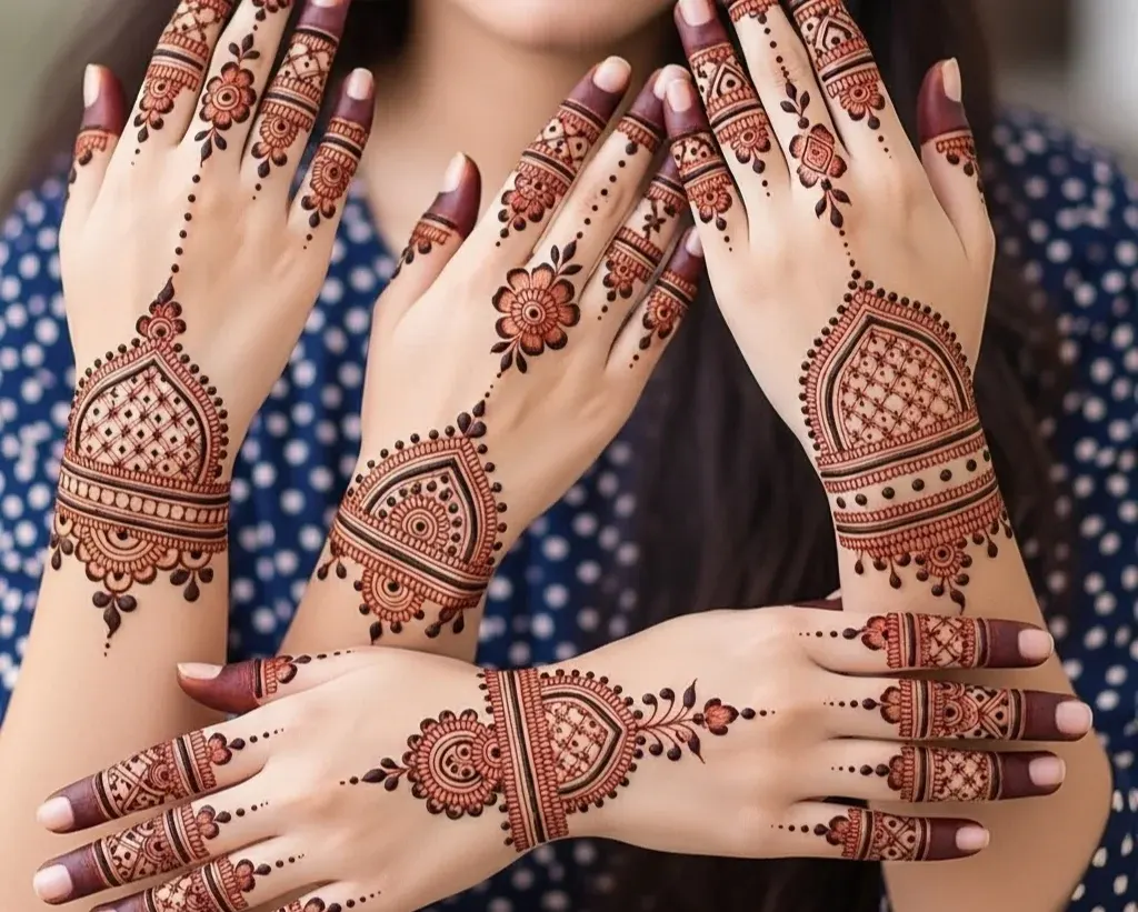 Cute Small Mehndi Designs