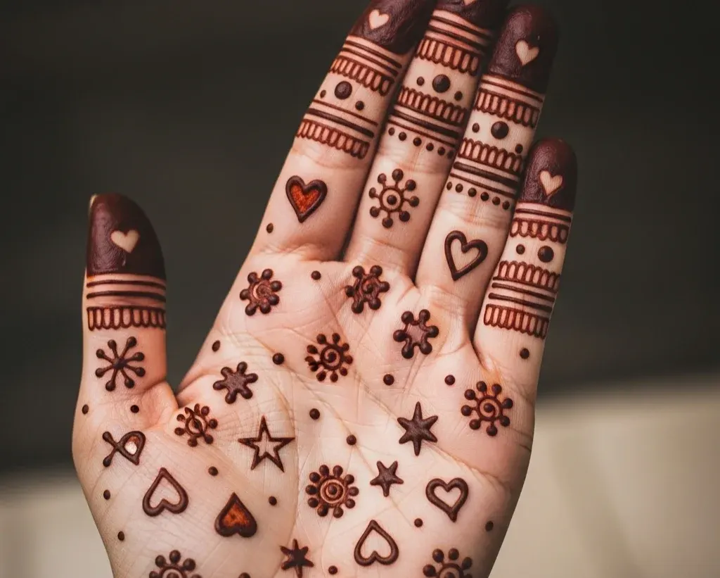 Palm Cute Small Mehndi Designs